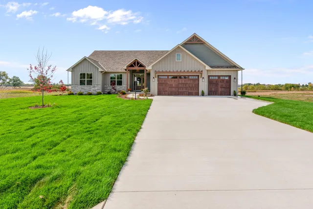 $962,900 | 2110 Highland Way, Sturtevant, WI 53177