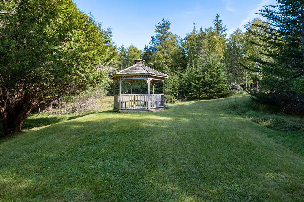 263 Eggemoggin Road Deer Isle, ME 04650 - Photo 7 of 59 LaRoccaLane-43