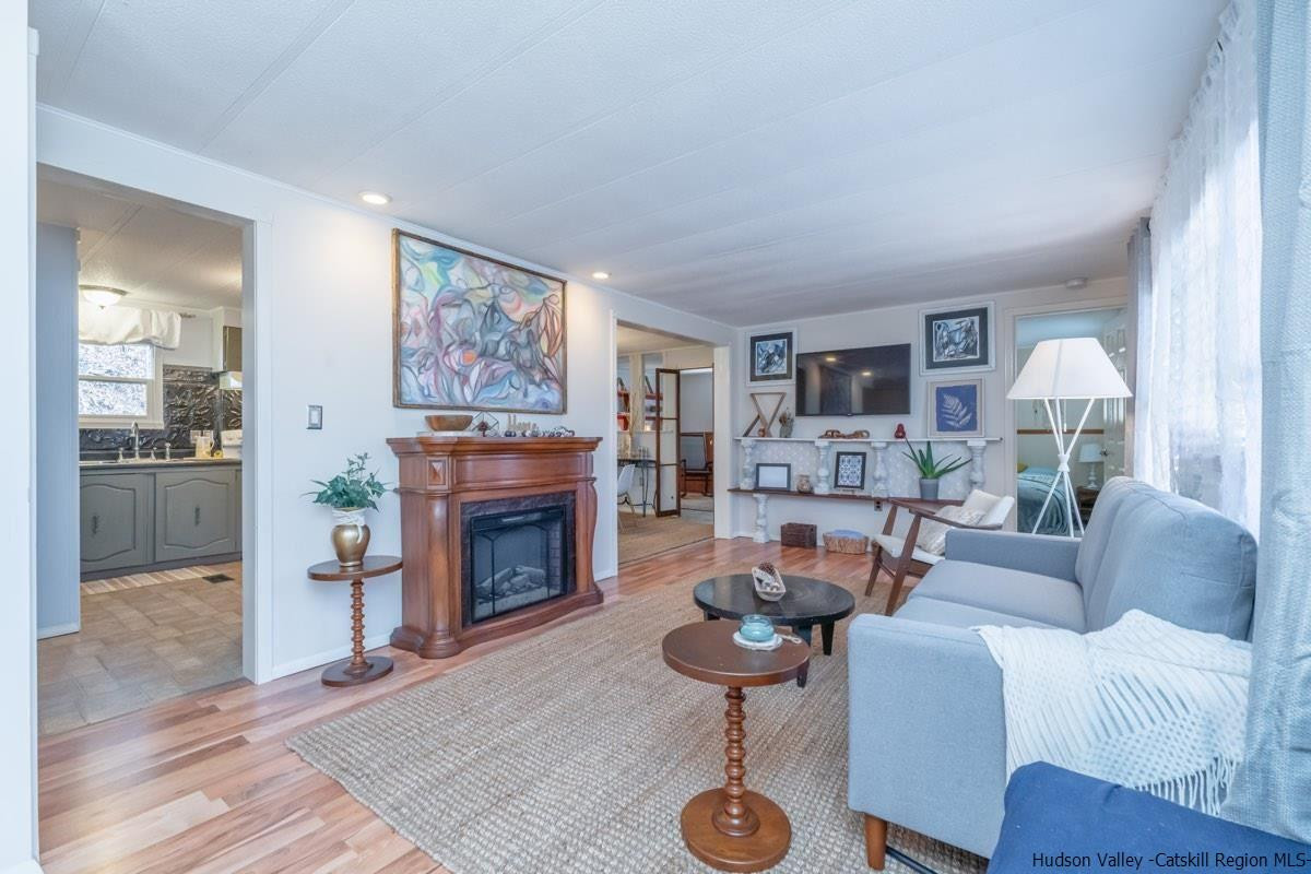 856 Sawkill Road Kingston, NY 12401 - Photo 4 of 35 Photo 4