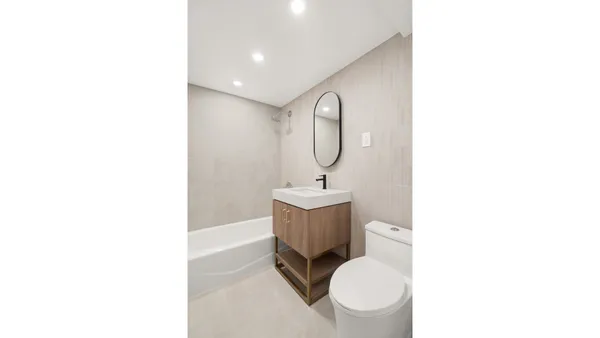$4,650 | 321 East 48th Street, Unit 11H | Midtown East