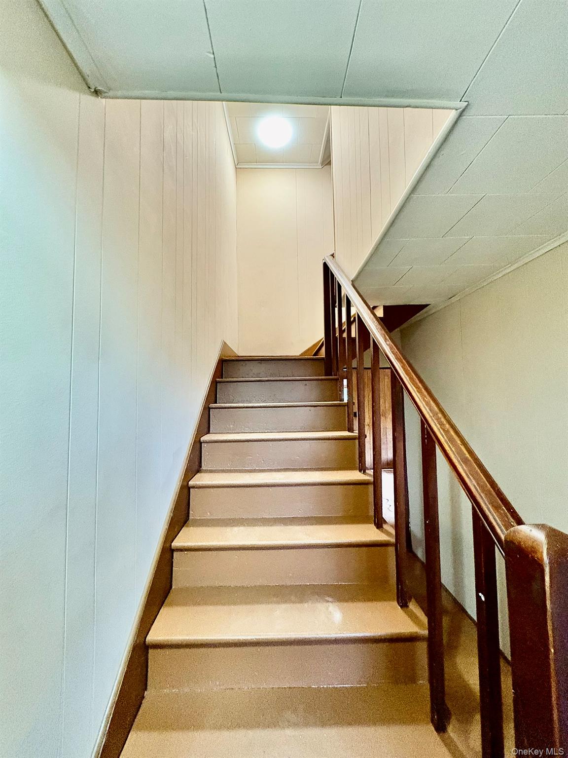 476 Old Rte 17 Livingston Manor, NY 12758 - Photo 13 of 39 View of stairway