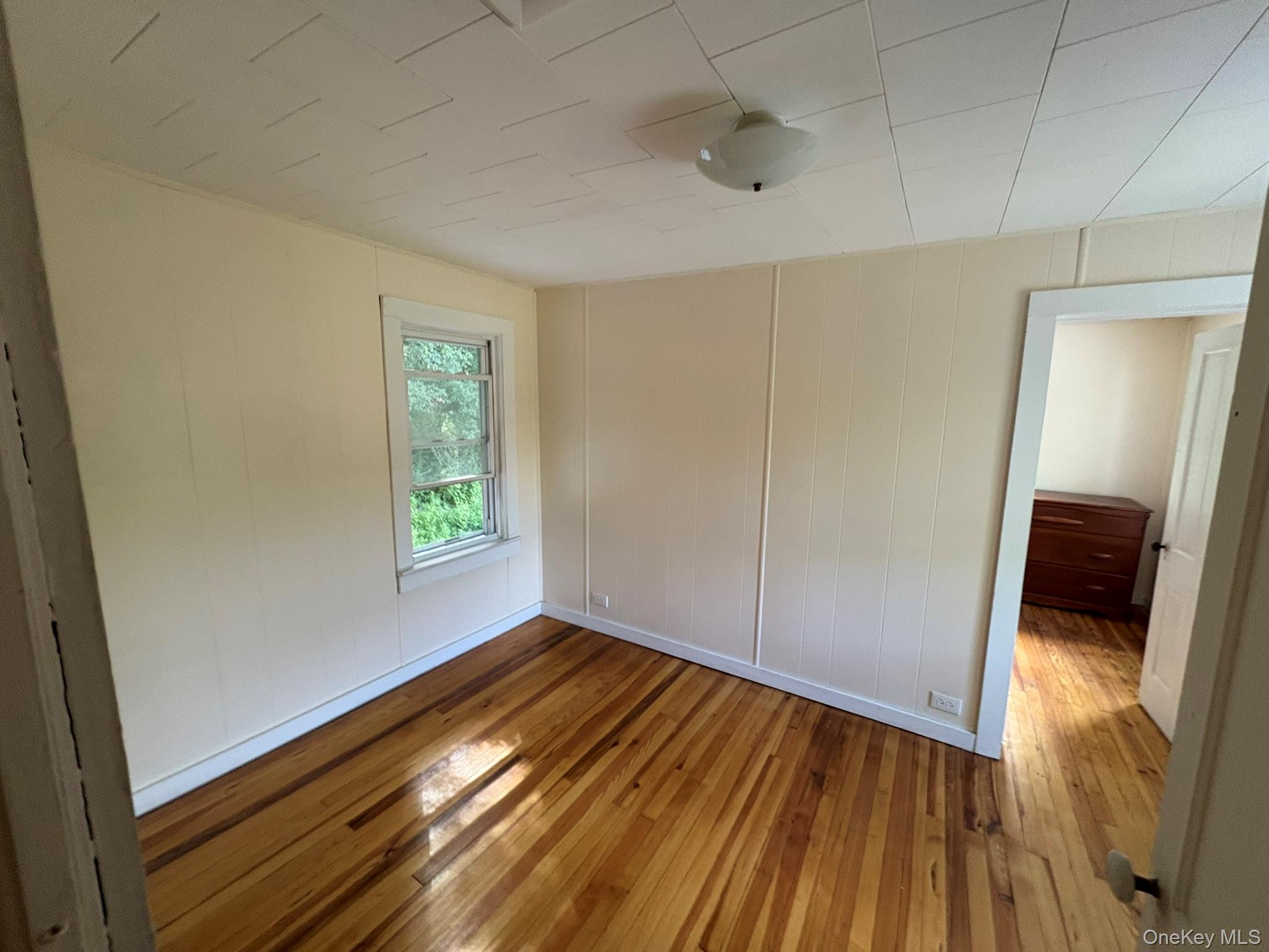 476 Old Rte 17 Livingston Manor, NY 12758 - Photo 17 of 39 Dressing/ sitting Rm off BR 3