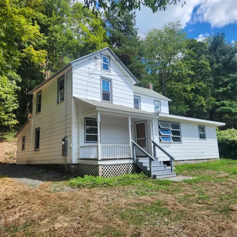 $235,000 | 476 Old Rte 17, Livingston Manor, NY 12758
