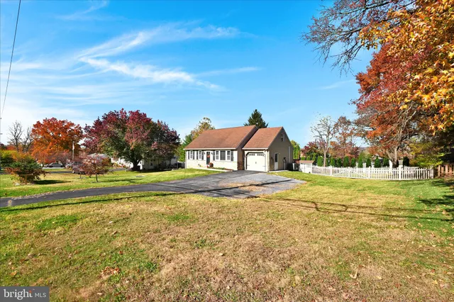 $320,000 | 1568 North Reading Road, Stevens, PA 17578