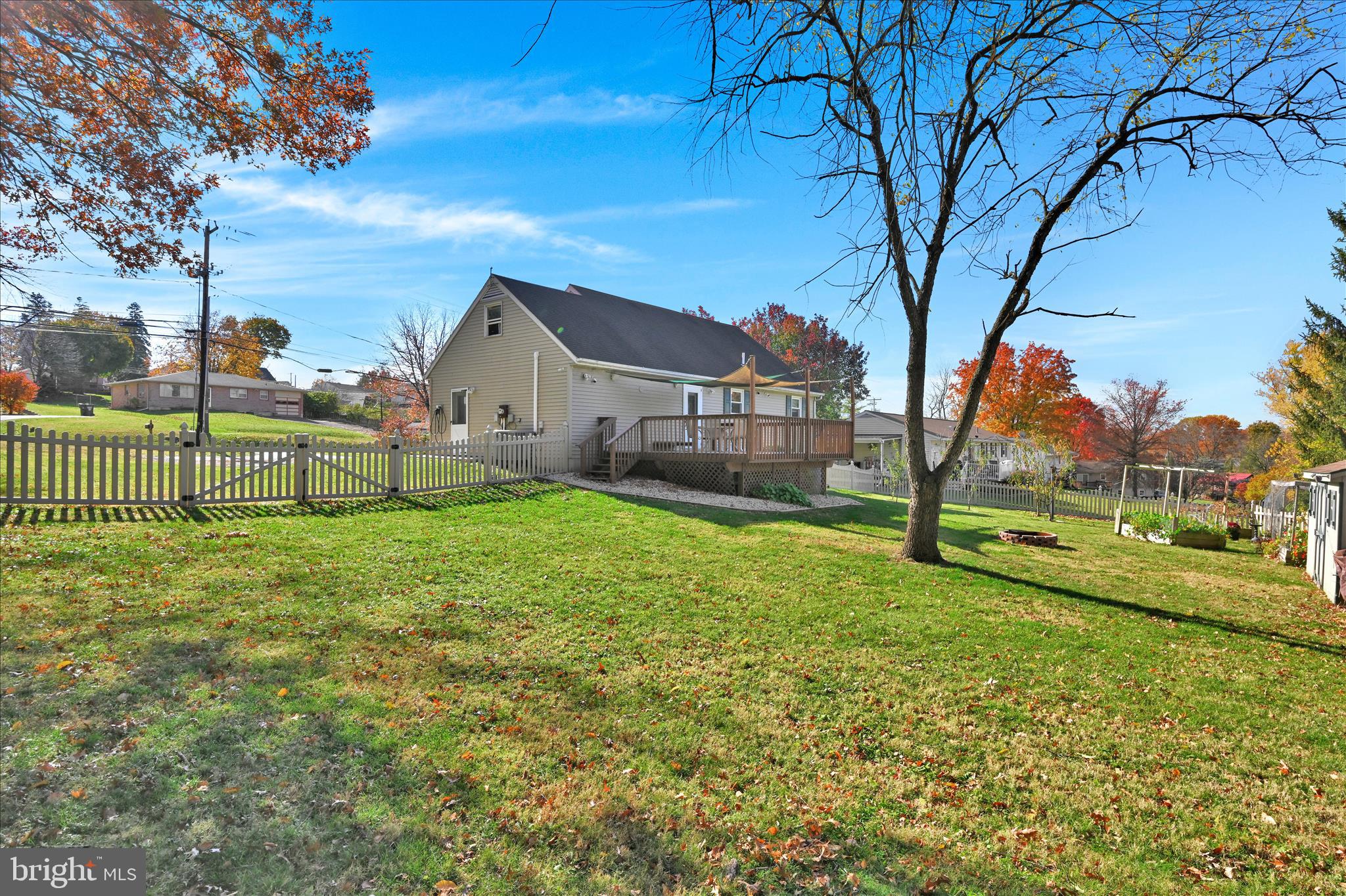 1568 North Reading Road Stevens, PA 17578 - Photo 30 of 38 Exterior Back