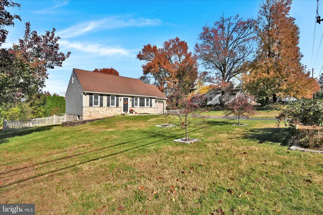 $320,000 | 1568 North Reading Road, Stevens, PA 17578