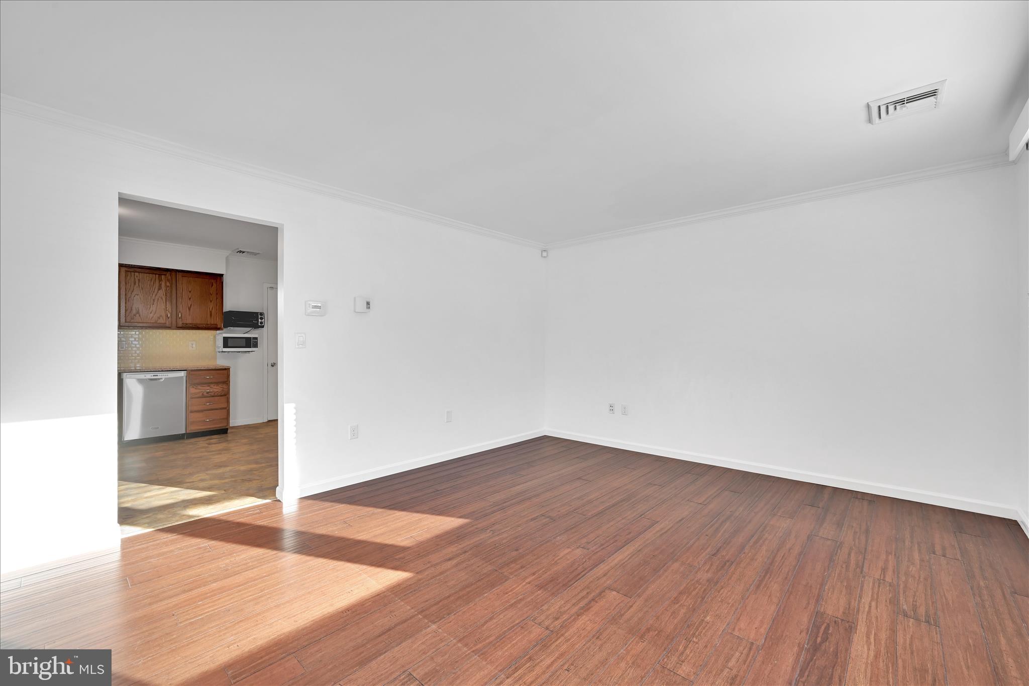 1568 North Reading Road Stevens, PA 17578 - Photo 6 of 38 Living Area