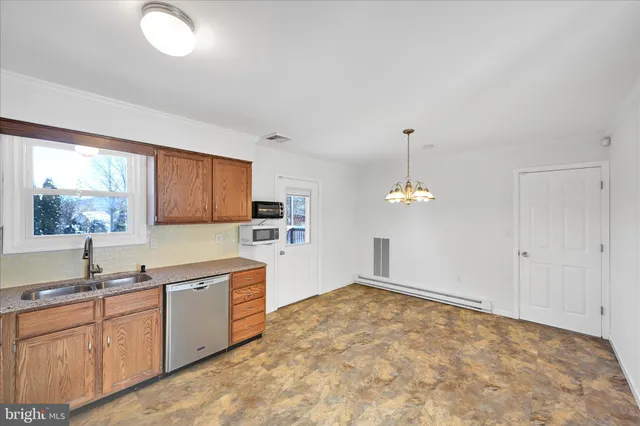 $320,000 | 1568 North Reading Road, Stevens, PA 17578