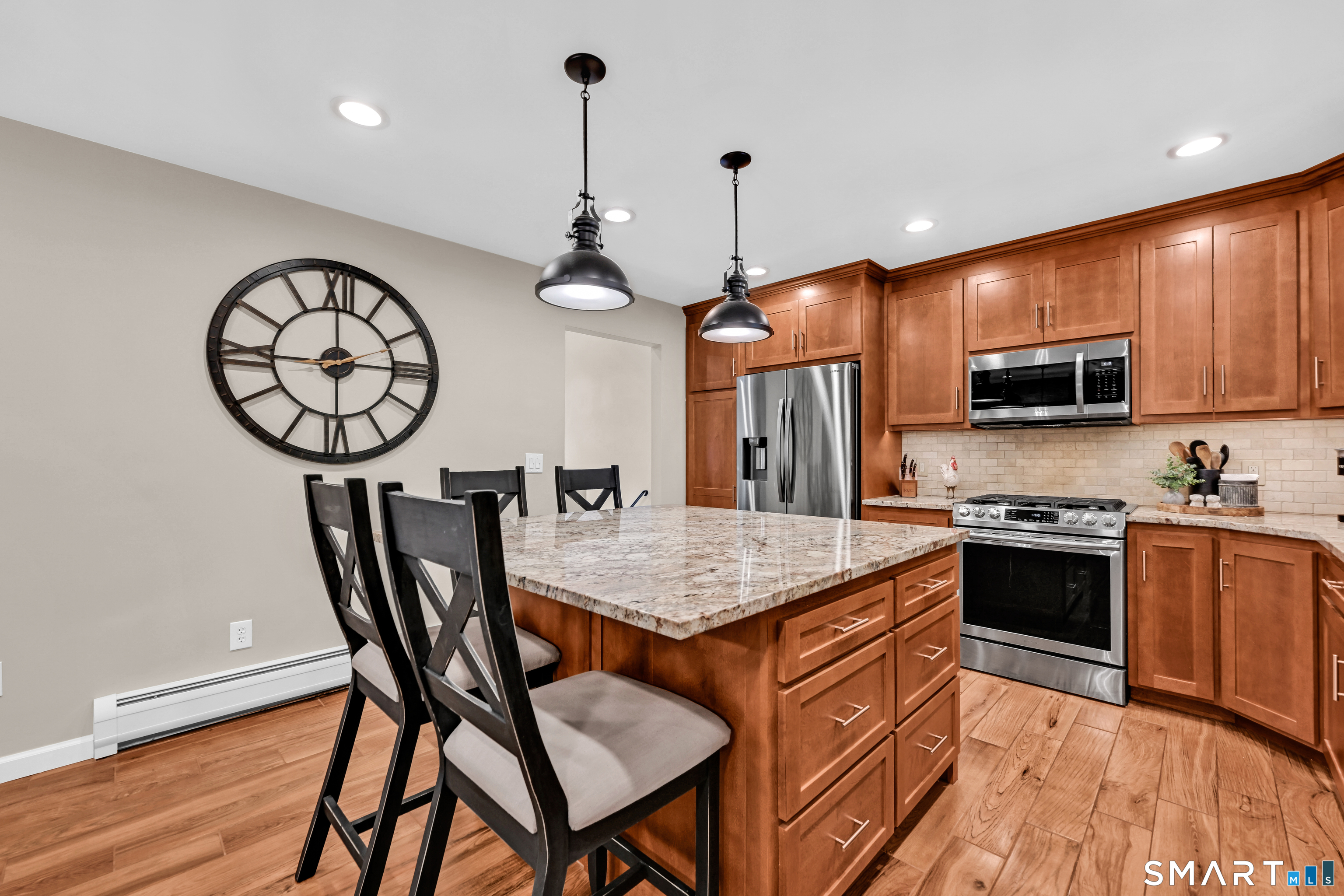 18 Badger Road Wolcott, CT 06716 - Photo 5 of 27