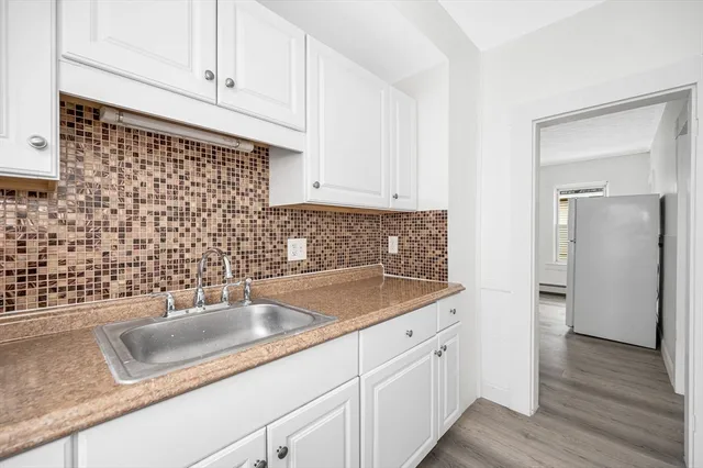 $2,500 | 220 Concord Street, Unit 2, Lowell, MA 01852