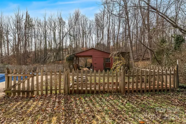 $265,000 | 109 Dogwood Court, Morganton, NC 28655