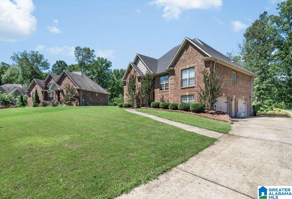 7942 Forest Loop Pinson, AL 35126 - Photo 4 of 39