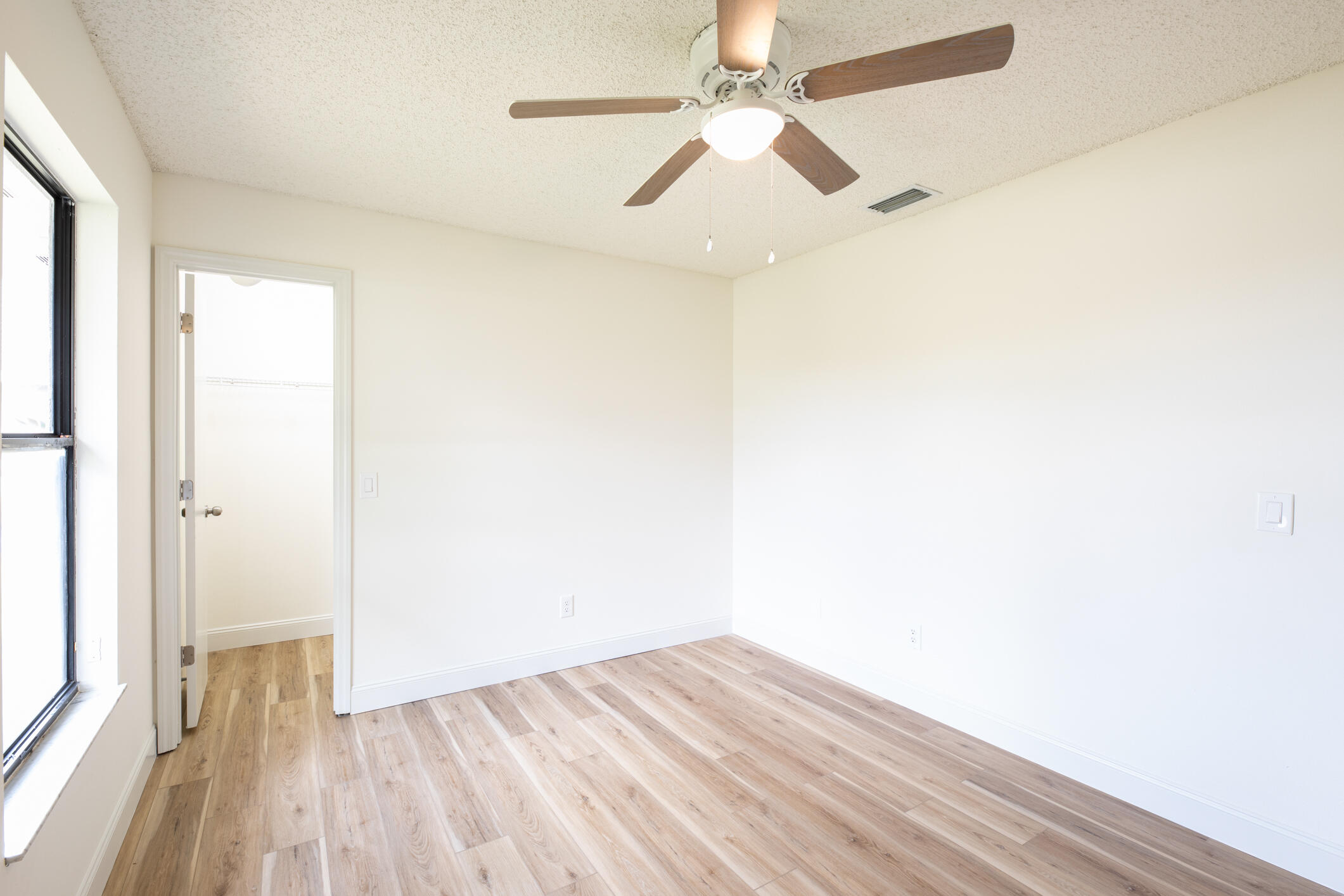 4328 Southwest Jarmer Road Port St. Lucie, FL 34953 - Photo 16 of 26 24-03-04 RE_4328_SW_JARMER_RD-16
