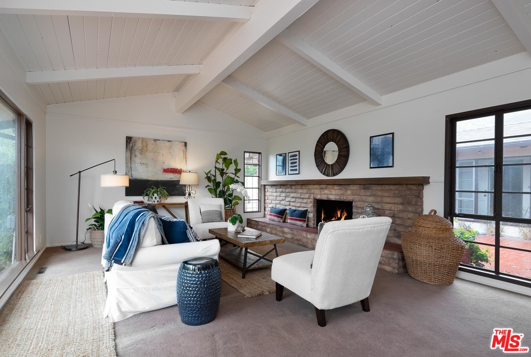 18 Northridge Road Santa Barbara, CA 93105 - Photo 1 of 13 Gallery Image 1