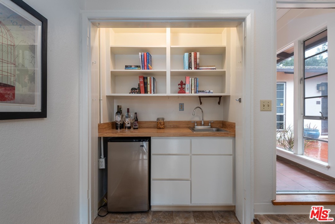 18 Northridge Road Santa Barbara, CA 93105 - Photo 10 of 13 Gallery Image 10
