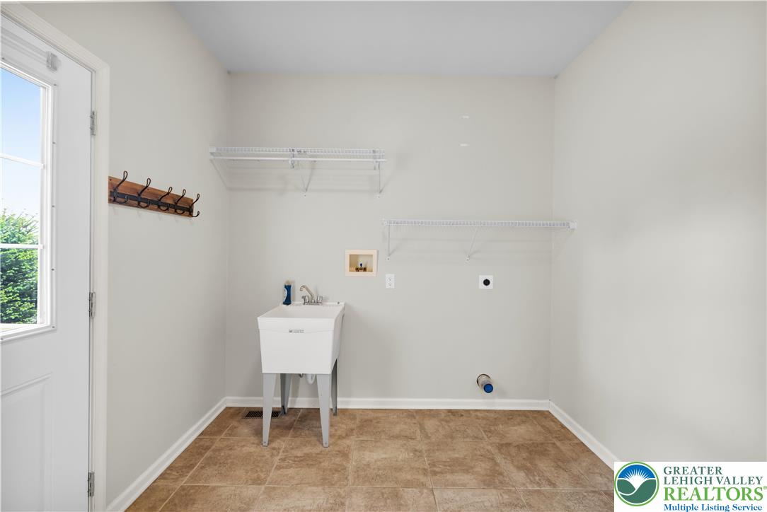 2575 Huckleberry Road Allentown, PA 18104 - Photo 25 of 57