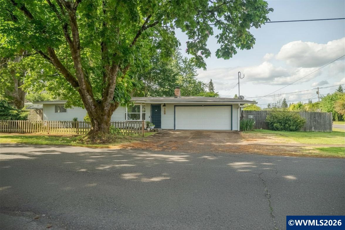995 Baxter Road Salem, OR 97306 - Photo 1 of 36 Gallery Image 1