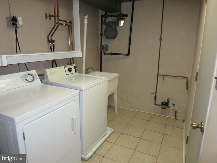 732 Claire Road Philadelphia, PA 19128 - Photo 22 of 25 Laundry Room