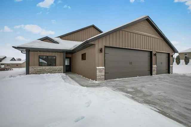 $499,900 | 1317 Iris Lane East, St. Joseph, MN 56374