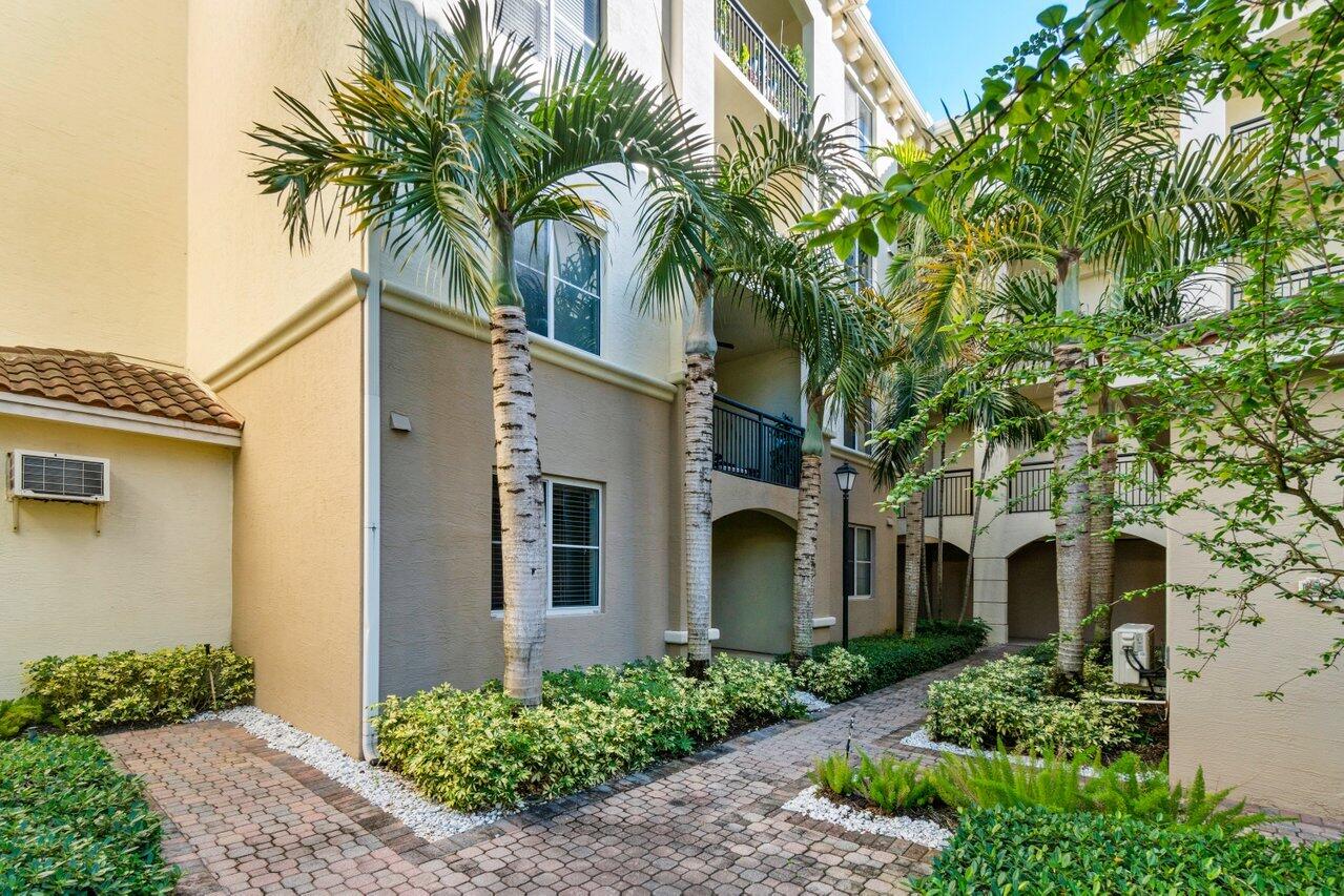 1117 Renaissance Way, Unit 117 Boynton Beach, FL 33426 - Photo 30 of 31 030-1RenaissanceWay-117-BoyntonBeach-FL-