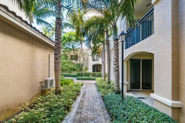 $2,300 | 1117 Renaissance Way, Unit 117, Boynton Beach, FL 33426