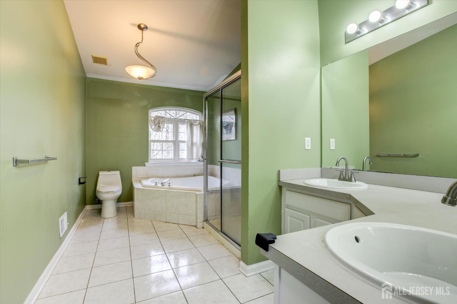 32 Catherine Court Old Bridge, NJ 08879 - Photo 17 of 25