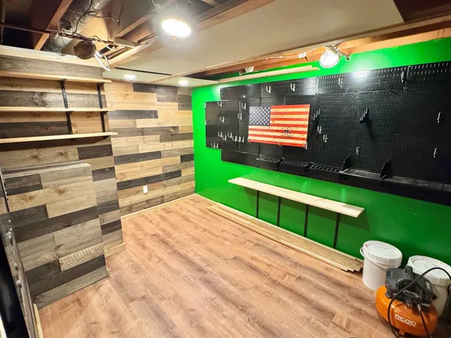 $699,500 | 4867 Hunting Hills Drive, Roanoke, VA 24018