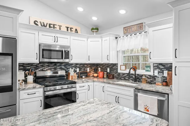 $359,000 | 3410 Warpath Drive, Crossville, TN 38572