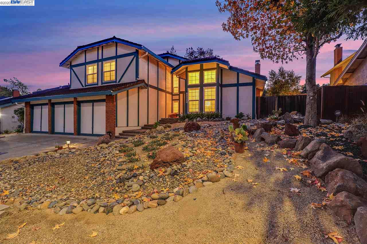 11893 West Vomac Road Dublin, CA 94568 - Photo 4 of 40 Gallery Image 4