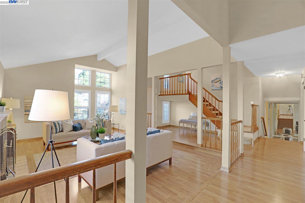 11893 West Vomac Road Dublin, CA 94568 - Photo 5 of 40 Gallery Image 5