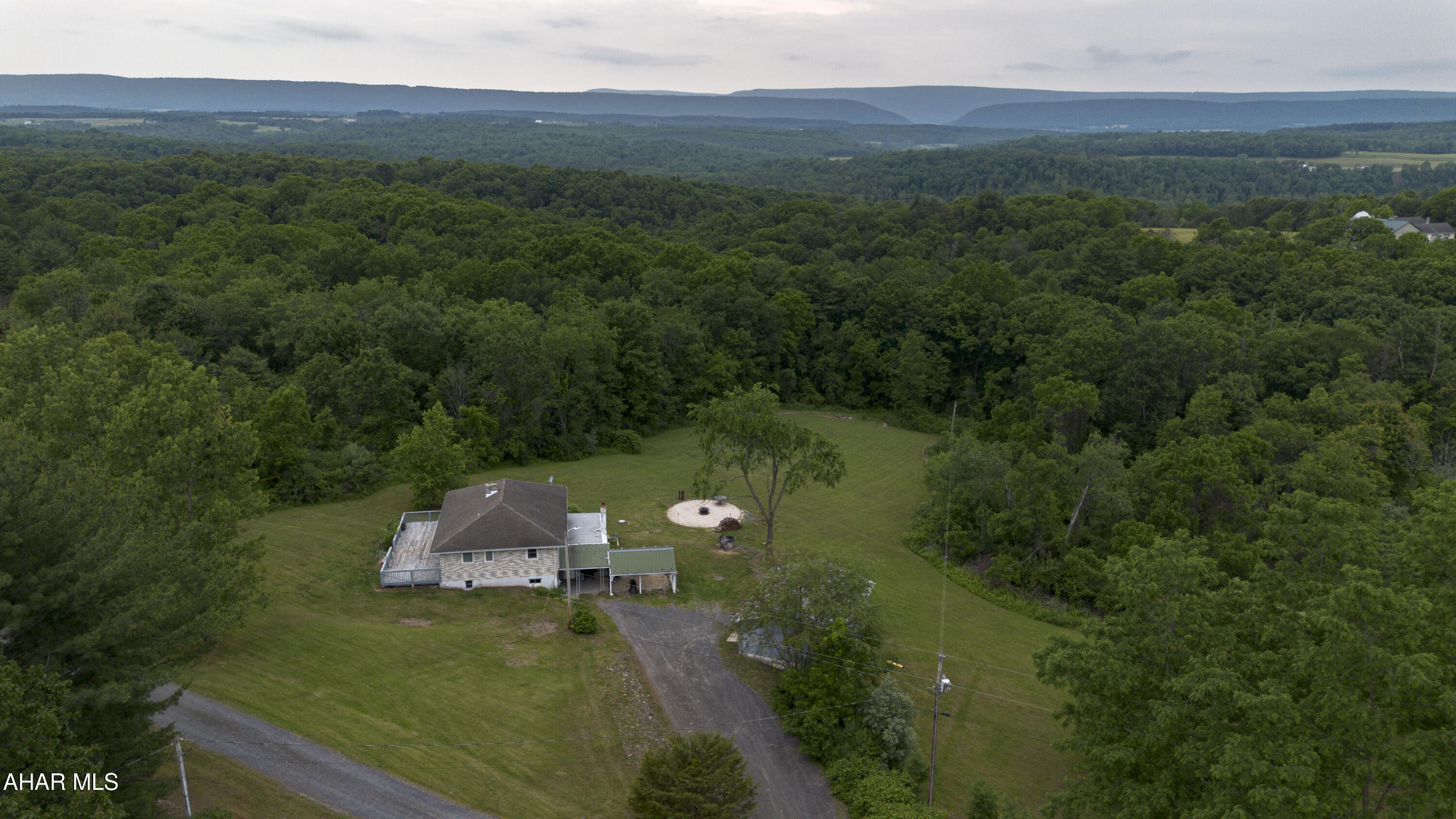 264 Cromwell Ridge Road Hustontown, PA 17229 - Photo 6 of 47