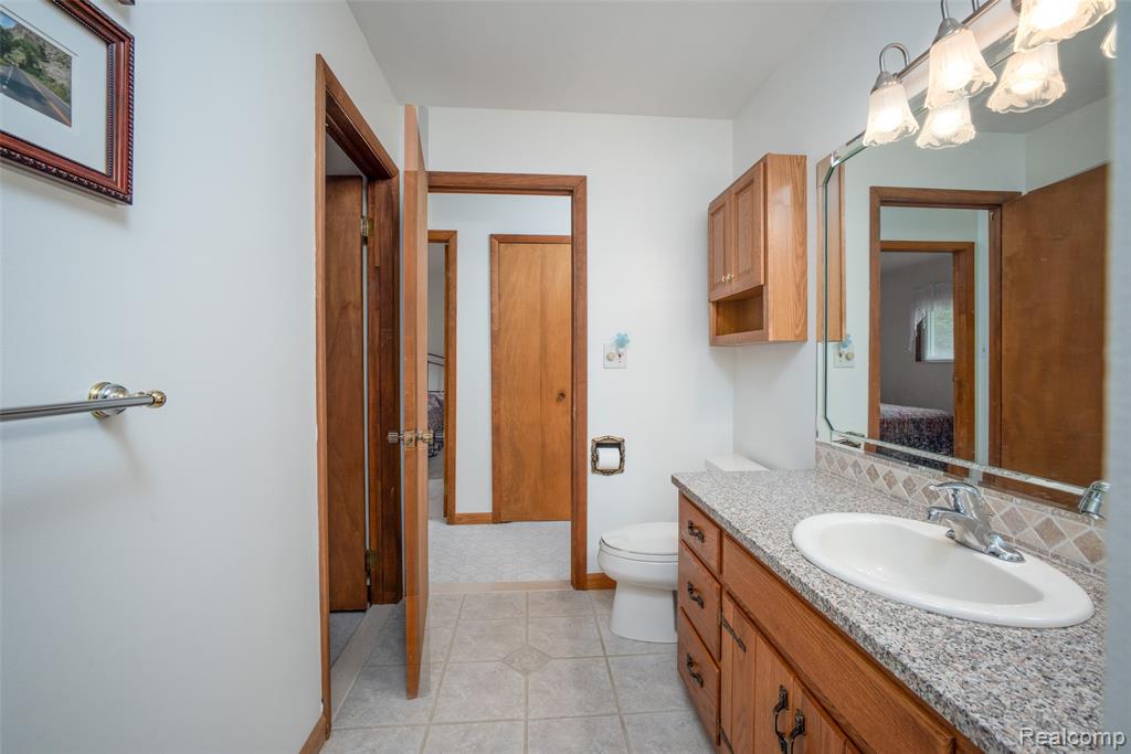 6240 Lakeshore Road Palms, MI 48465 - Photo 21 of 38