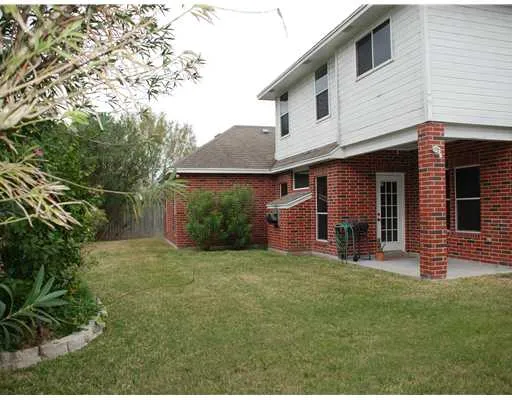 $1,995 | 7701 Lake Baykal Drive, Corpus Christi, TX 78413