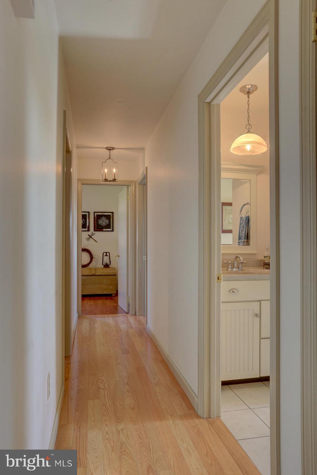 52 Scotland Road Quarryville, PA 17566 - Photo 14 of 32 Hallway