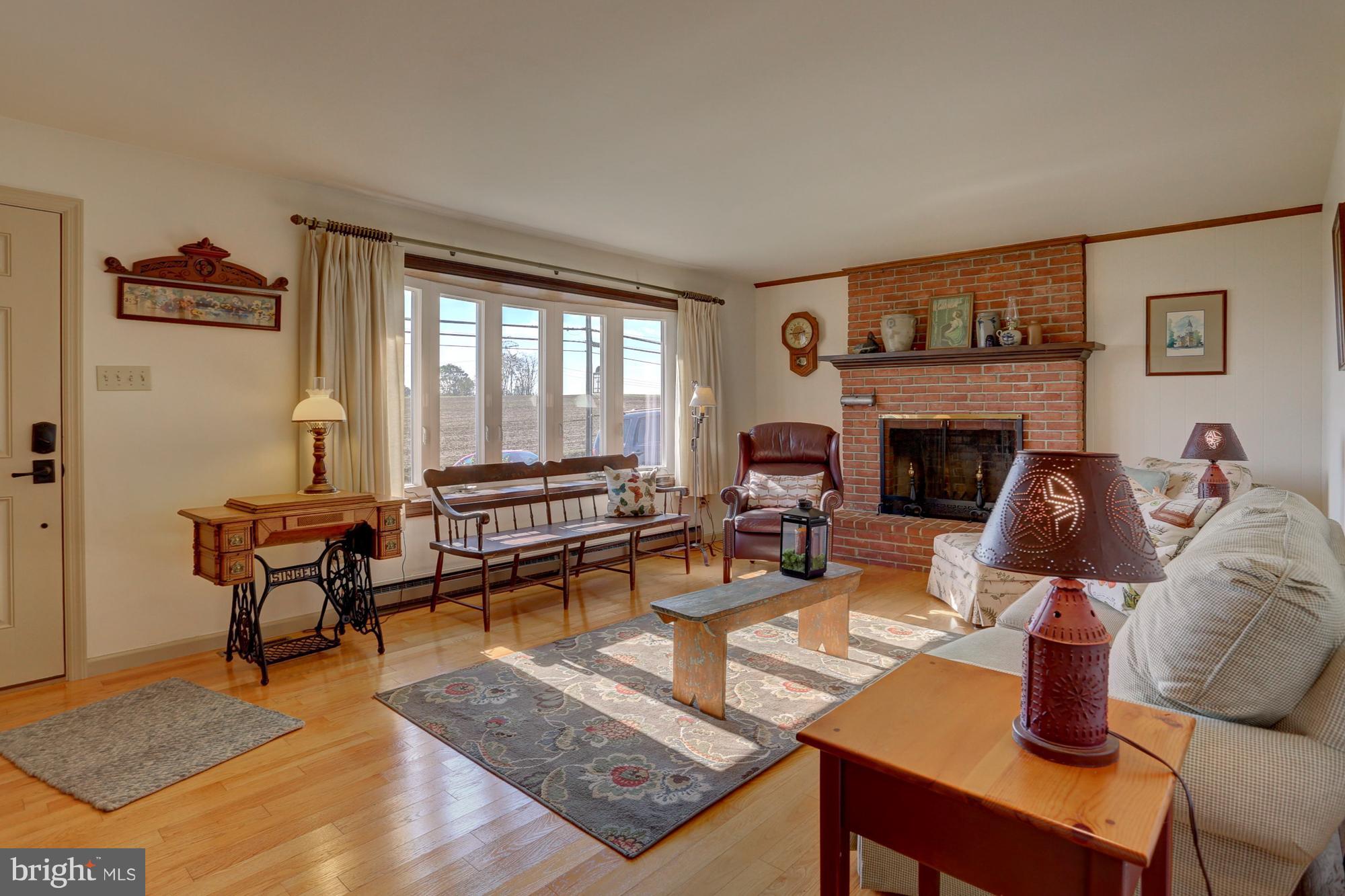 52 Scotland Road Quarryville, PA 17566 - Photo 8 of 32 Living Room