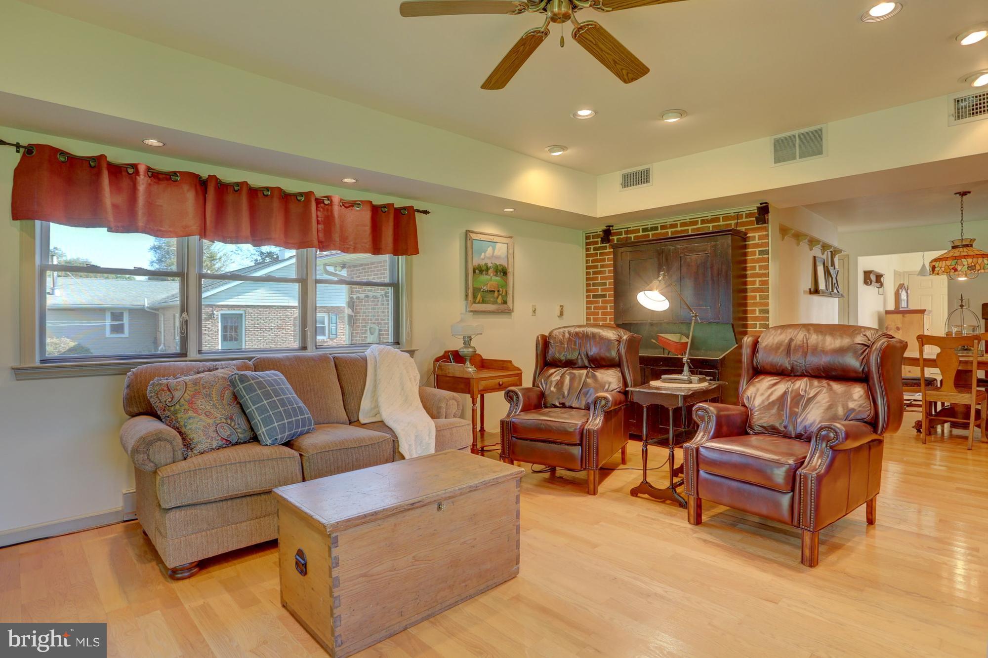 52 Scotland Road Quarryville, PA 17566 - Photo 10 of 32 Family Room