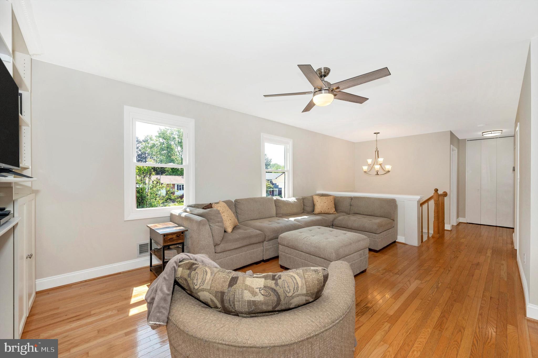 17125 Chiswell Road Poolesville, MD 20837 - Photo 6 of 71