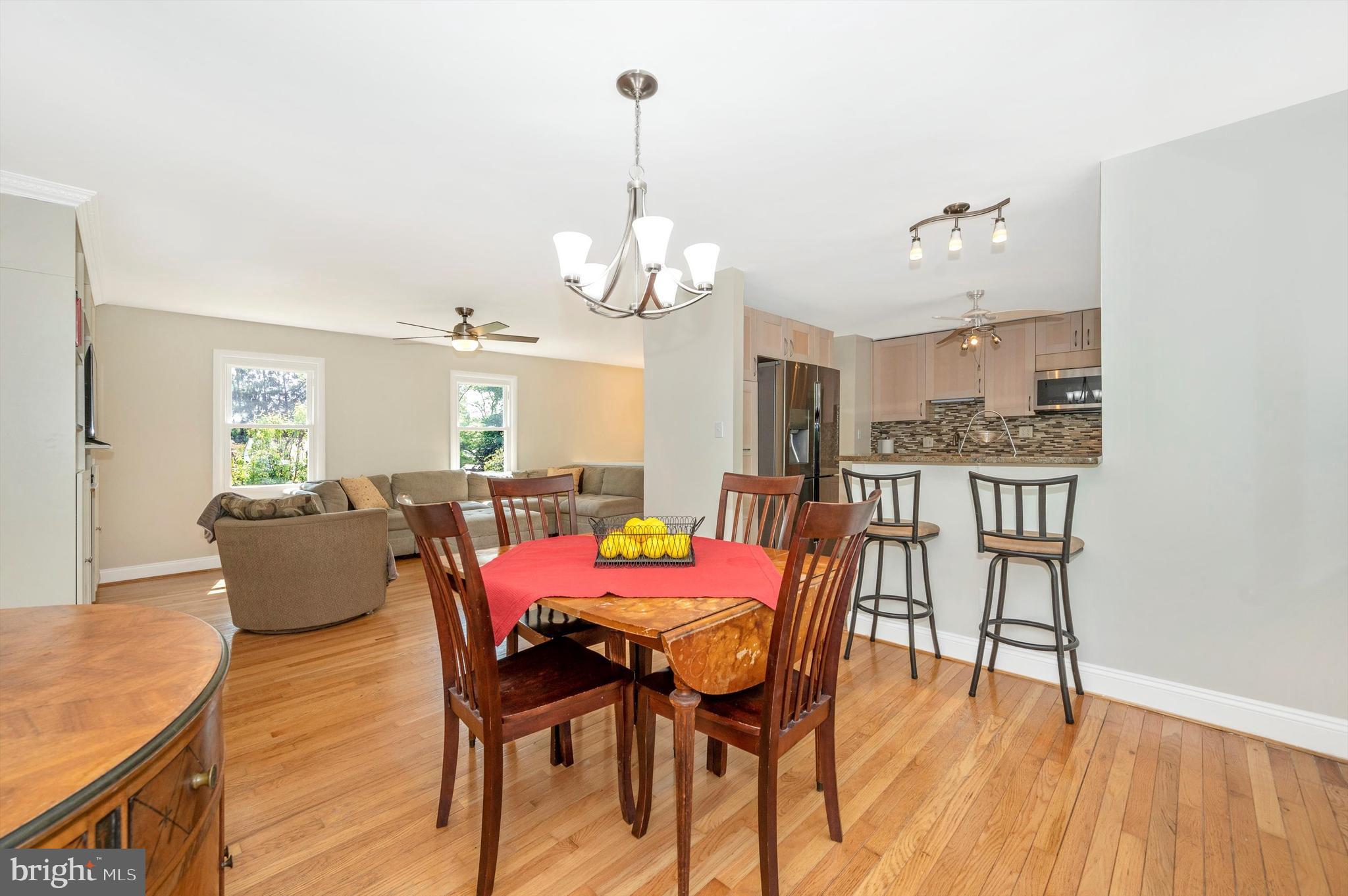 17125 Chiswell Road Poolesville, MD 20837 - Photo 9 of 71 Separate Dining Room off Peninsula