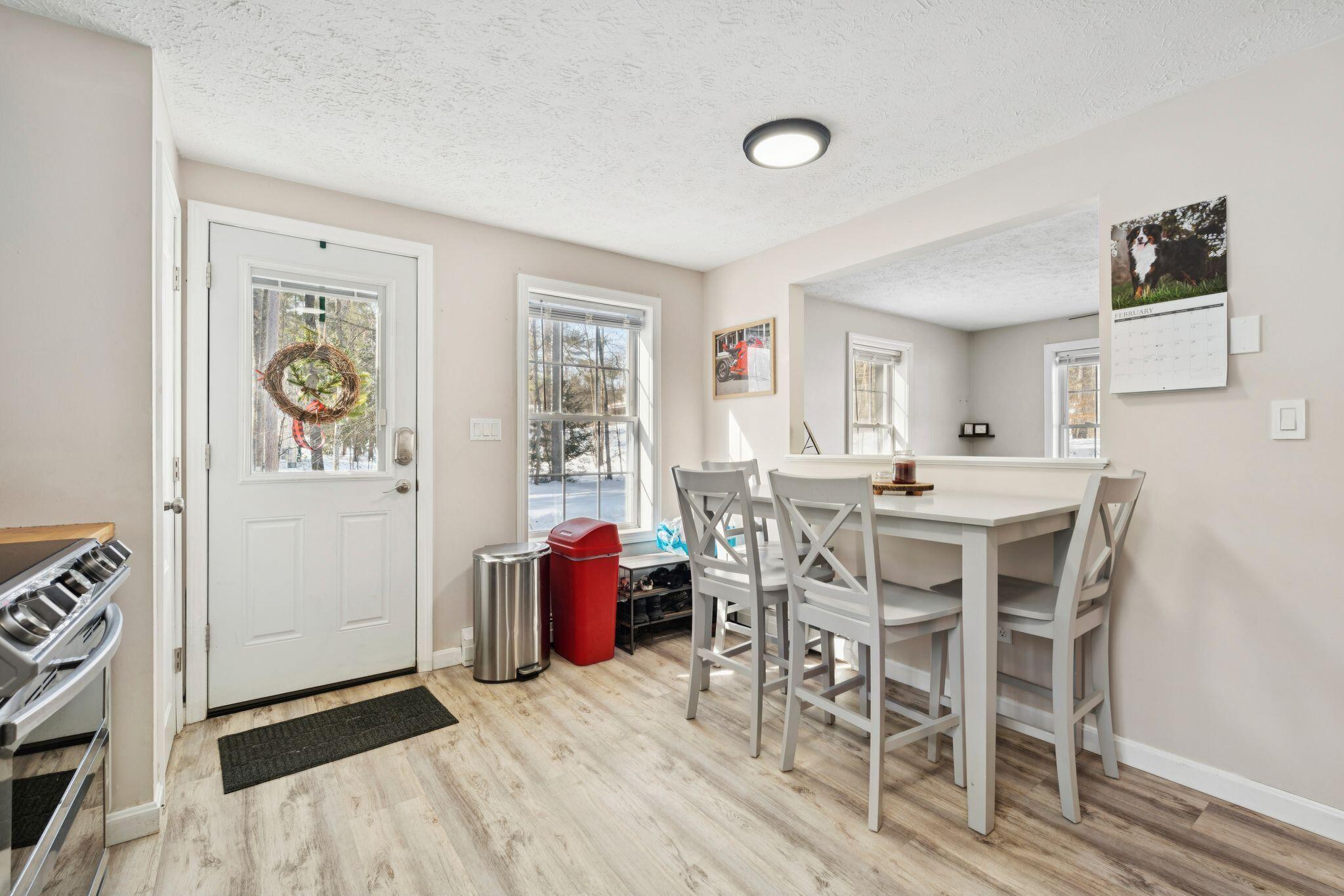 68 Lone Pine Road Waterboro, ME 04061 - Photo 3 of 37 68 Lone Pine Rd Dining Area