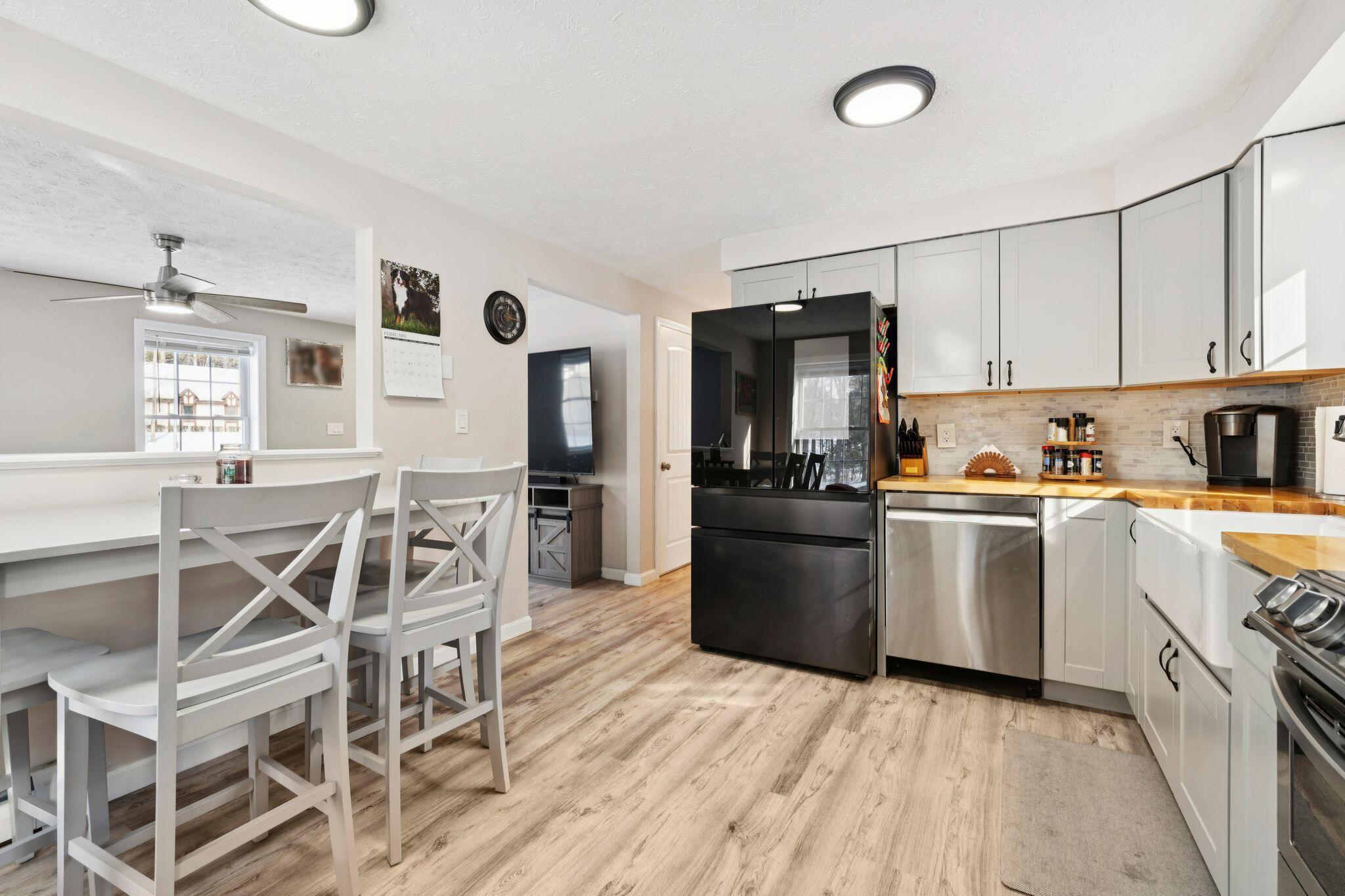 68 Lone Pine Road Waterboro, ME 04061 - Photo 5 of 37 68 Lone Pine Rd Exterior