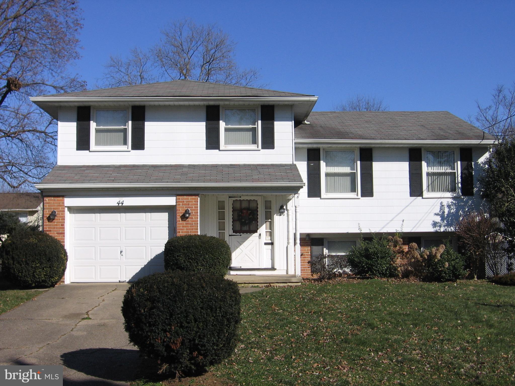 44 Sunnybrook Road Stratford, NJ 08084 - Photo 22 of 22 Exterior Front