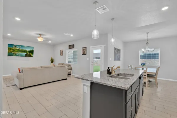 $329,950 | 12638 Zollinger Avenue, El Paso, TX 79928