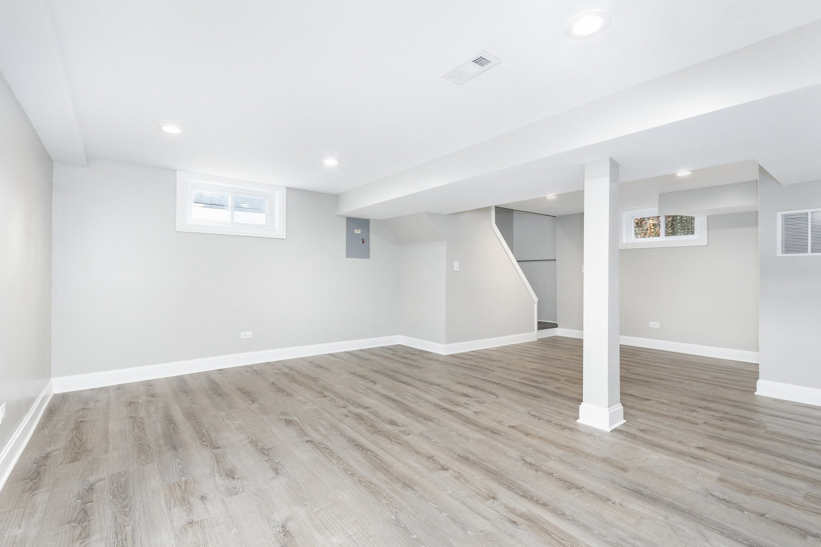 1901 West 71st Street Chicago, IL 60636 - Photo 8 of 25 a view of empty room with wooden floor