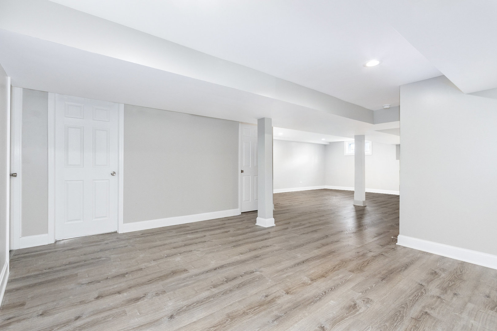 1901 West 71st Street Chicago, IL 60636 - Photo 10 of 25 a view of an empty room with wooden floor