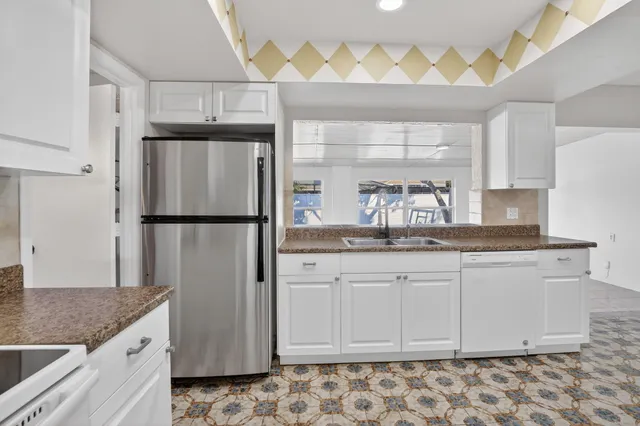 $599,900 | 8961 Northwest 21st Street, Pembroke Pines, FL 33024