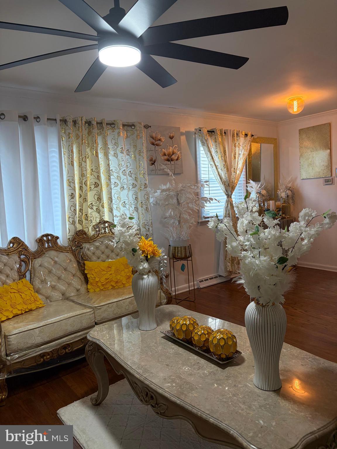 7404 Wyndam Road Pennsauken, NJ 08110 - Photo 18 of 50 a living room with furniture and a large window