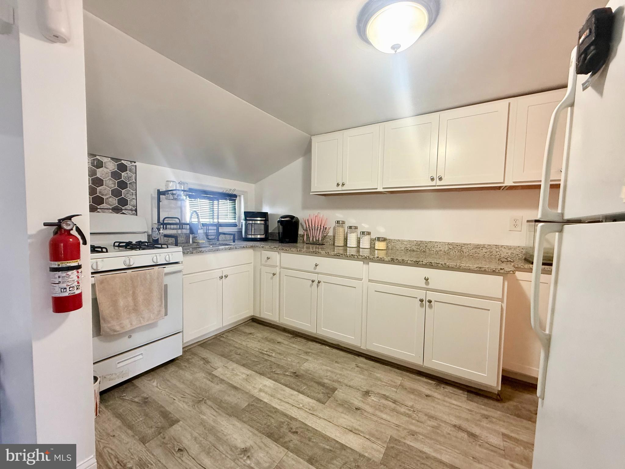 3527 Kutztown Road Laureldale, PA 19605 - Photo 8 of 29