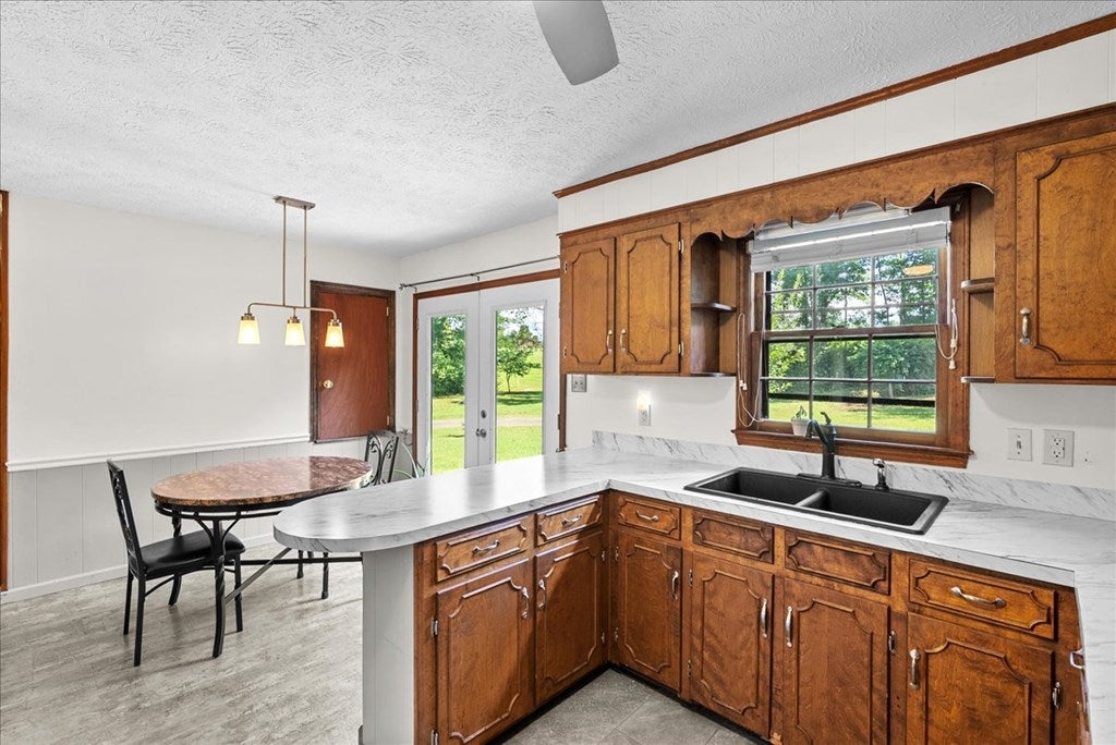 1055 South Terry's Bridge Road Scottsburg, VA 24589 - Photo 29 of 41 Kitchen 11.41 x 9.10