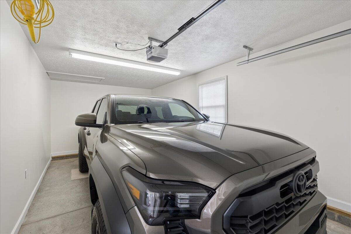 2064 Parker Road Bedford, VA 24523 - Photo 39 of 41 Garage