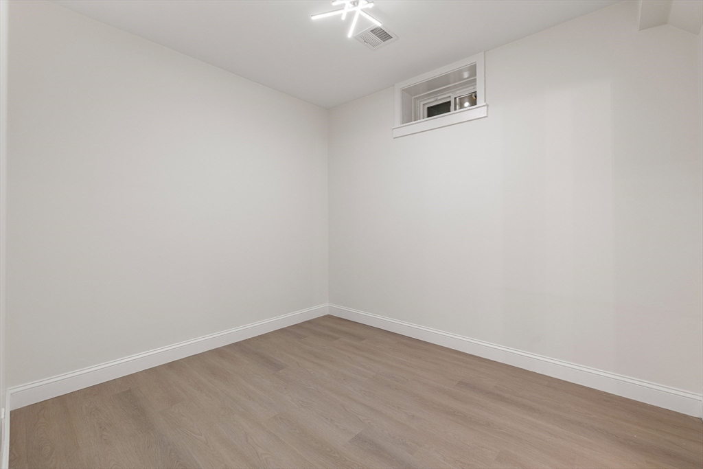 4 Eagleton Street Spencer, MA 01562 - Photo 25 of 32